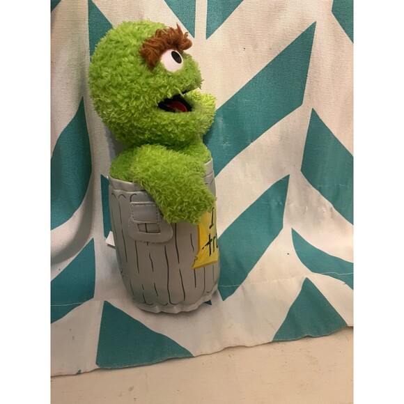 Oscar the Grouch Sesame Street Plush I❤️Trash 10” - Picture 4 of 4